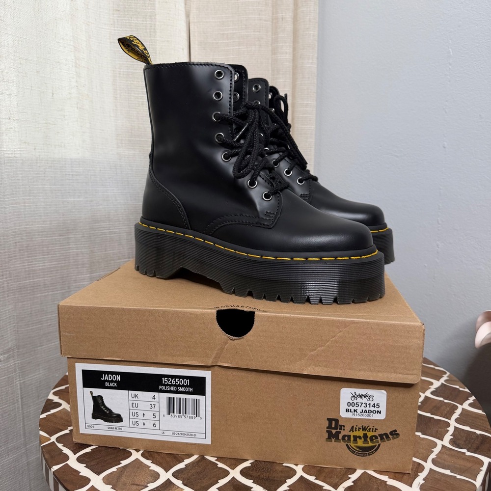 NIB Dr Martens Jadon Platform 8-Eye Smooth Leather Black Boots Shoes Women's 6
